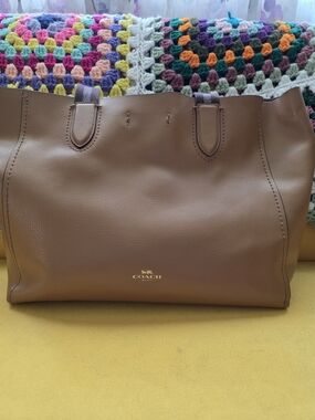 COACH Derby Tan Leather Tote Bag